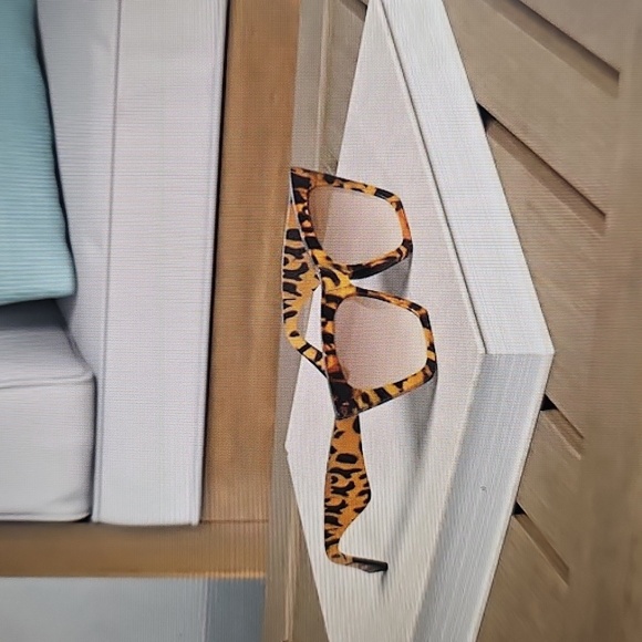 NWT Weewooday 4 Pair Trendy Retro Cat Eye Women's Shell Sunglasses - Picture 7 of 9